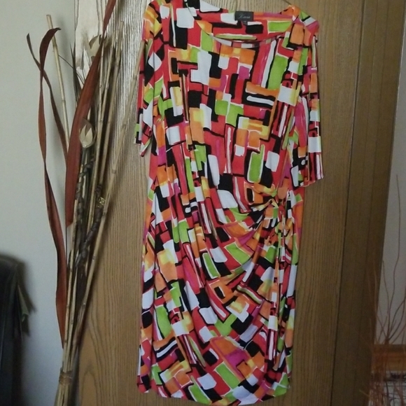 Dress size 2x - Picture 2 of 2